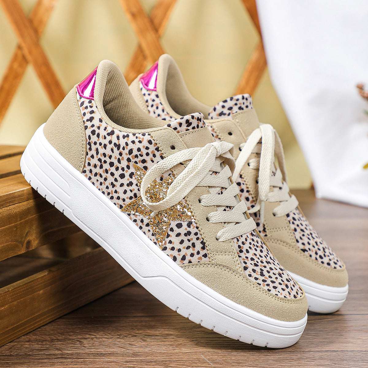 Mens And Womens Leopard-print Skate Shoes With A Personalized Retro Casual Sporty Style