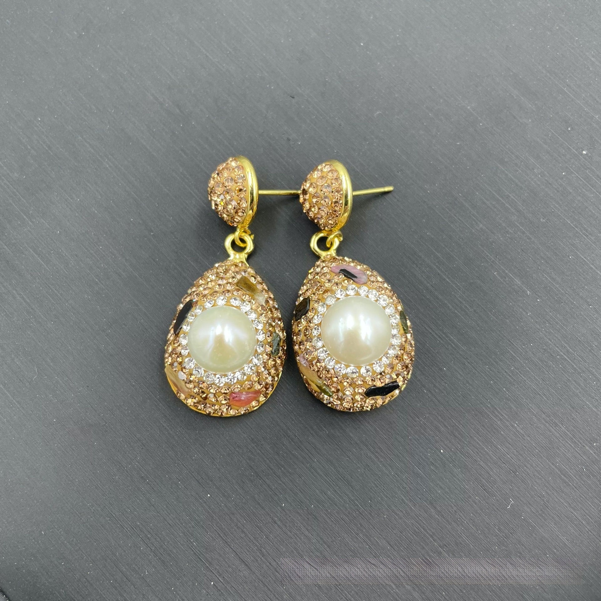 Natural Freshwater Shaped Pearl Hand-inlaid Three-piece Set