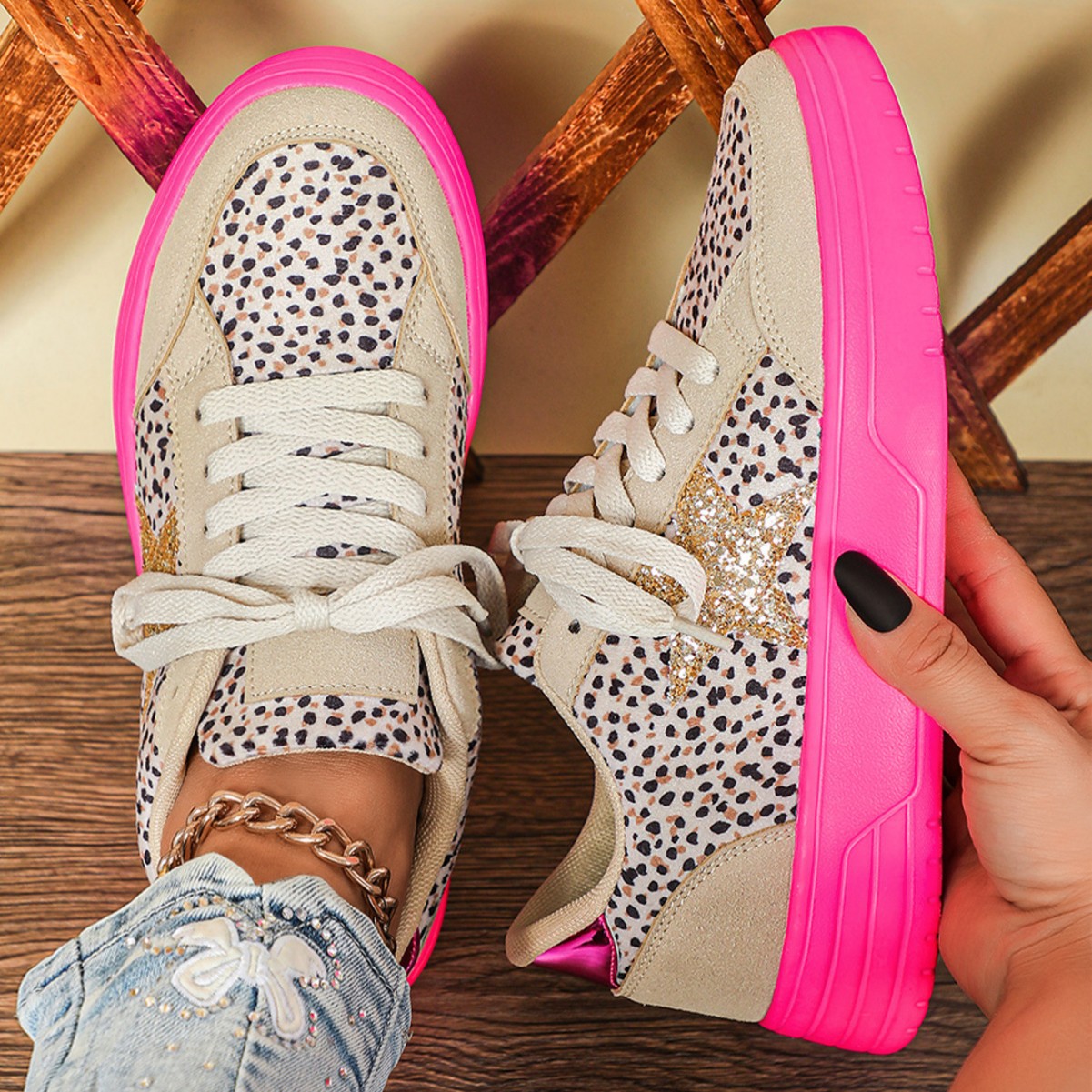 Mens And Womens Leopard-print Skate Shoes With A Personalized Retro Casual Sporty Style